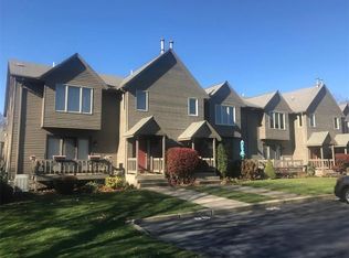 200 Mayfield Ave APT D8, Cranston, RI 02920