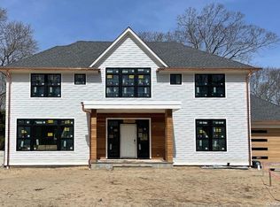 148 Brook Rd, Westhampton Beach, NY 11978