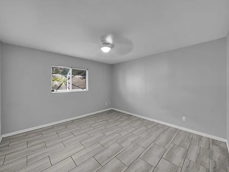 1407 SE 24th Ave #2 — Photo 5