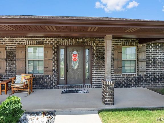 3rd image of 1208 Huntress Dr