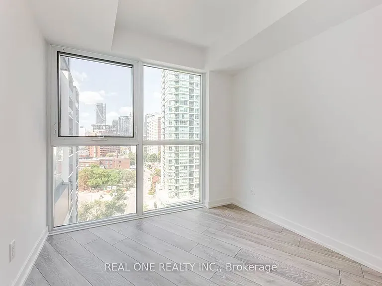 159 Wellesley St E #1708-1 — Photo 19