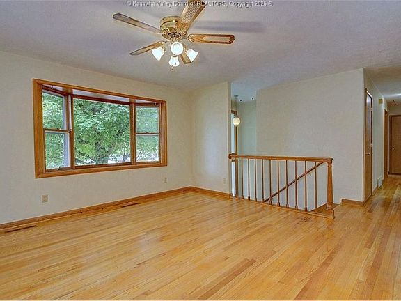 3rd image of 1737 Woodbine Ave