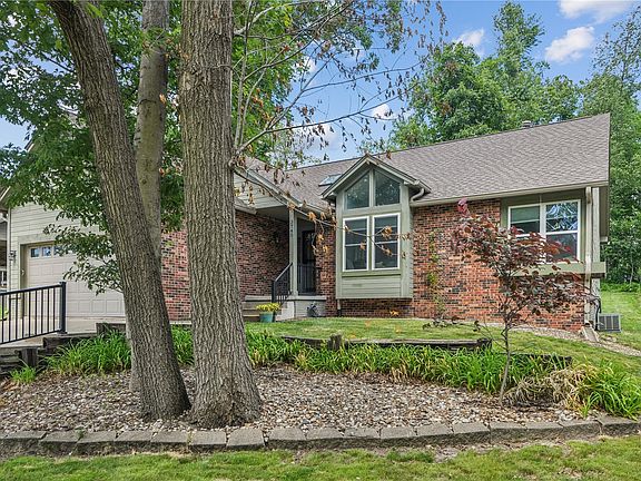 3rd image of 3740 Old Orchard Rd NE