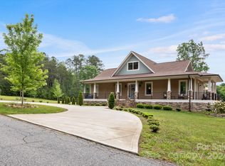 464 Hooper Creek Rd, Tryon, NC 28782
