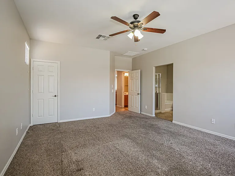 5832 Magic Oak St — Photo 11