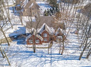 6116 Woodview Pass, Midland, MI 48642