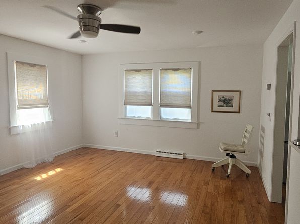 121 Grovers Mill Rd