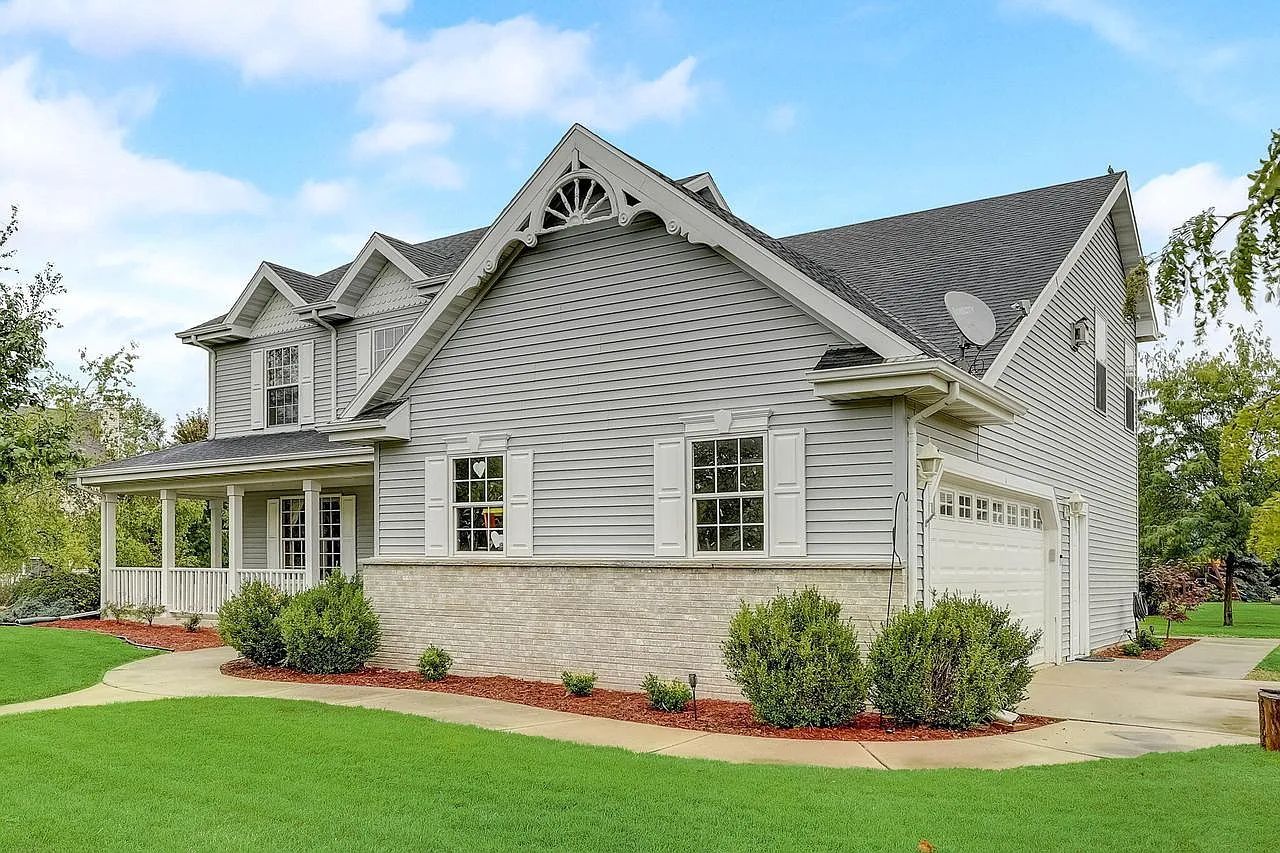 2701 Taurus DRIVE photo 1