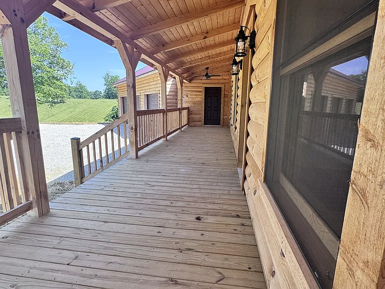 1339 Hickory Point Dr — Photo 31