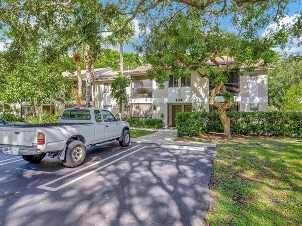 119 Gardens Drive #204, Pompano Beach, FL 33069