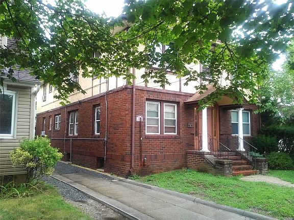 3rd image of 318 Washington St