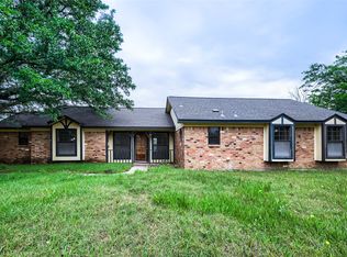 8251 Slippery Creek Ct, Red Oak, TX 75154