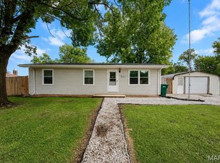 122 Lynn St, Lebanon, IL 62254