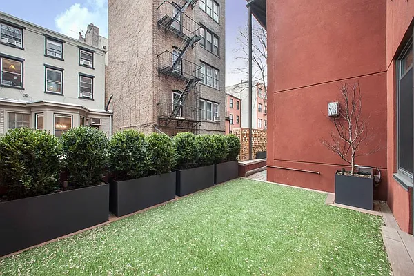 Sold by Town Residential | media 6