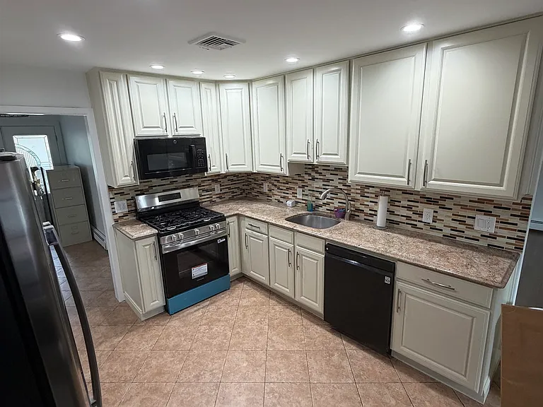 121 Sunset Pl — Photo 5