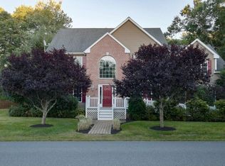 81 Fisher Rd, Southborough, MA 01772