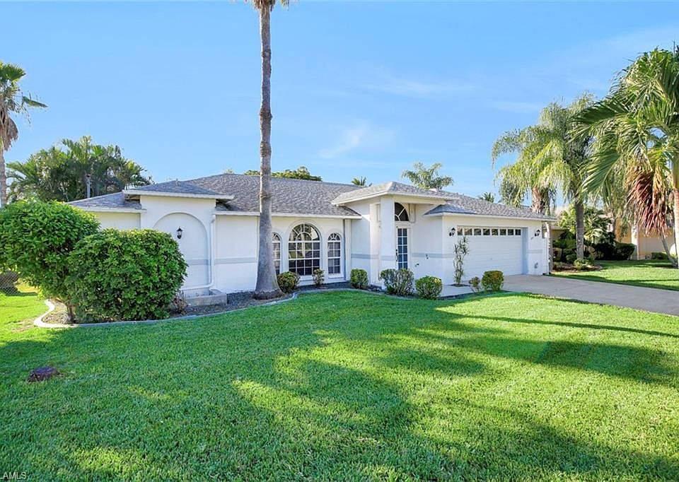 1st image of 5214 SW 23rd Ave