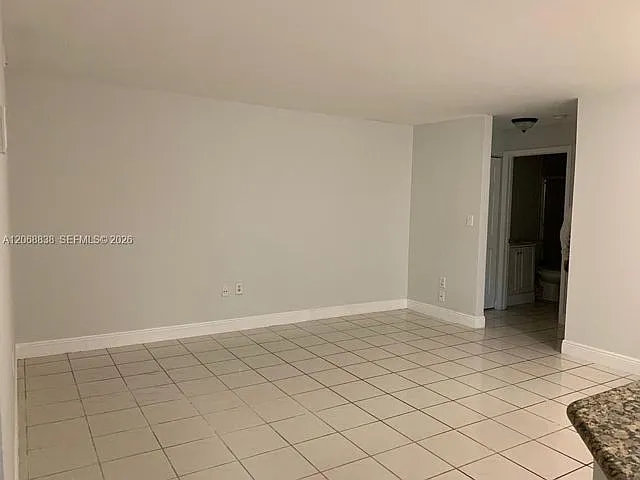 4 bed, 3.0 bath, 2152 sqft, $4,000 — Photo 4