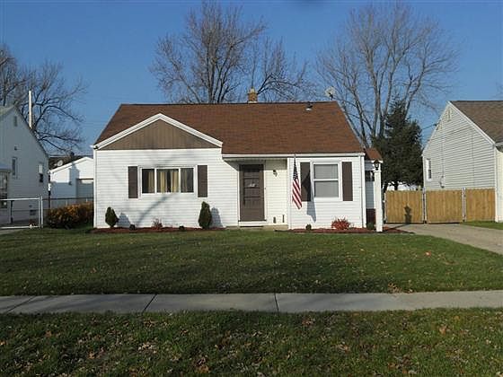 1st image of 690 Harrison Ave