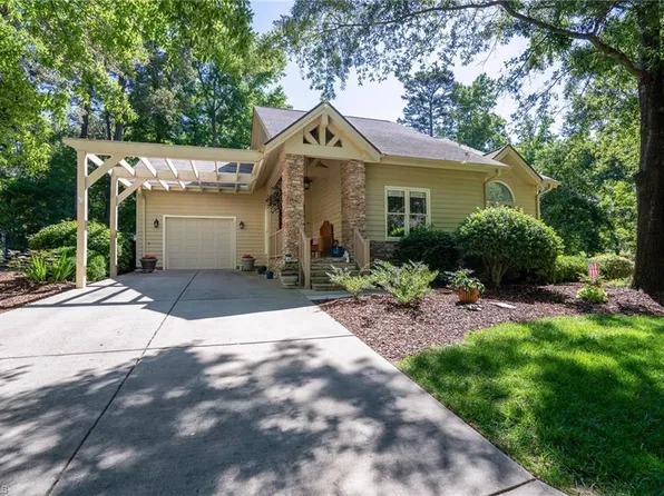 316 Millingport Ln, New London, NC 28127