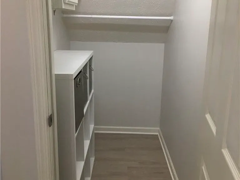 219 Adams Pointe Blvd #11 — Photo 5