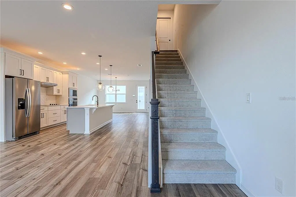 3 bed, 2.5 bath, 1863 sqft, $2,750 — Photo 3