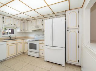 8960 S Hollybrook Blvd #103, Pembroke Pines, FL 33025