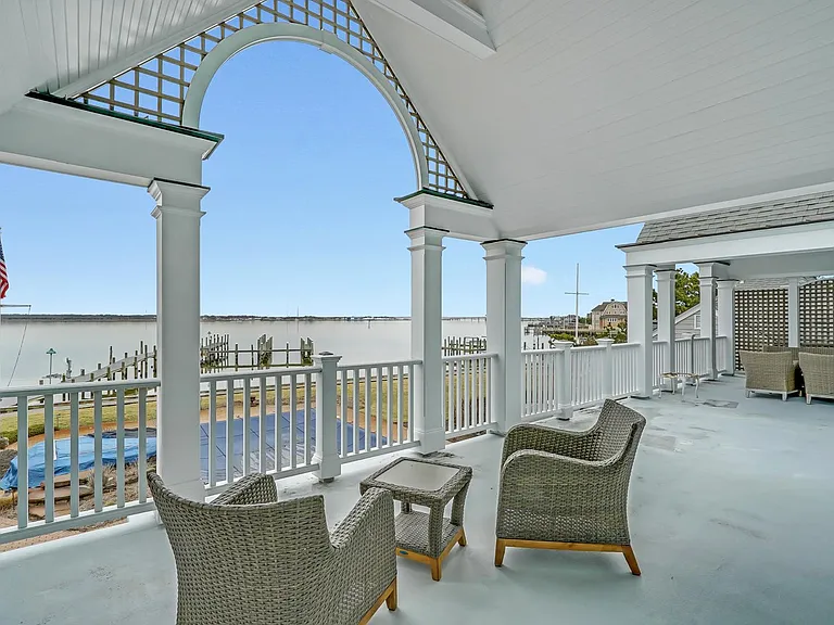 1552 Runyon Ln — Photo 25