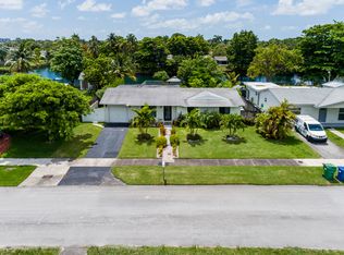 19311 Sterling Dr, Cutler Bay, FL 33157