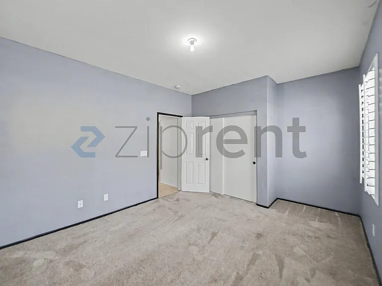 294 Kieswetter St — Photo 15