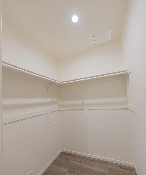 124 W Colorado #105 — Photo 16