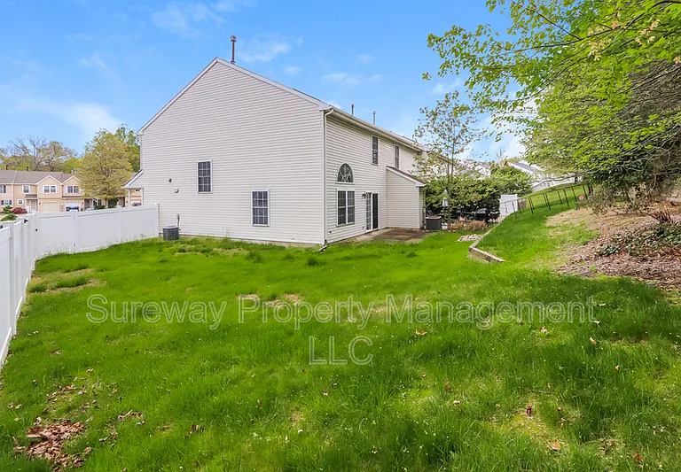 51 Meadow Ct — Photo 53