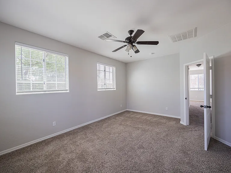 7422 S 27th Way — Photo 17