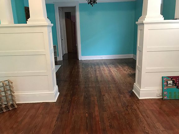 2nd image of 828 Roosevelt Pl