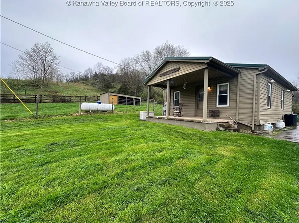 1056 Drift Run Rd, Sandyville, WV 25275