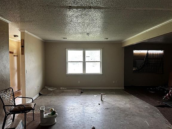 5th image of 74752 Kansas Ave