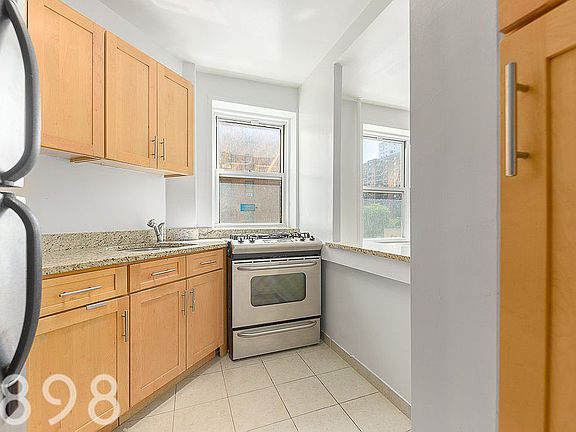2nd image of 2225 5th Ave APT 11H