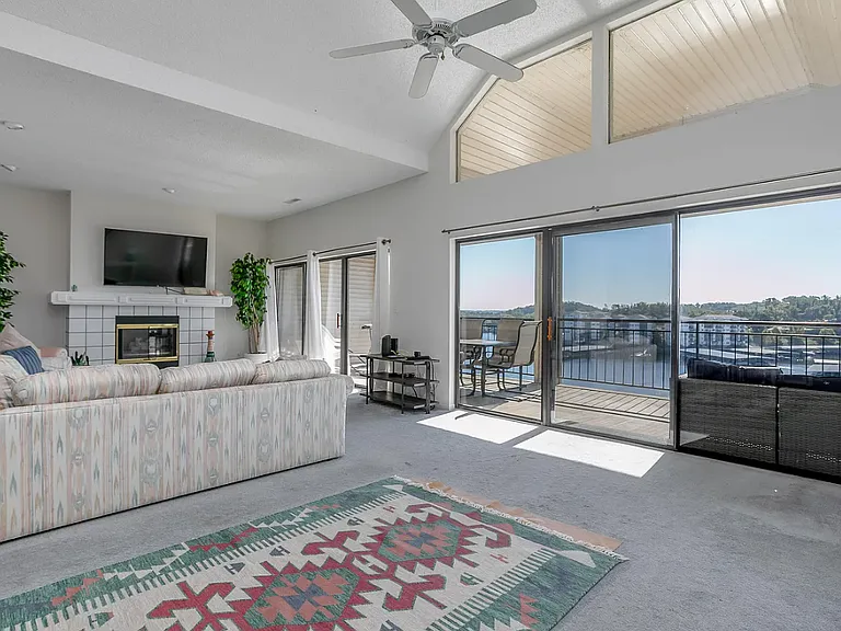 106 Falls Point Dr #8C — Photo 6