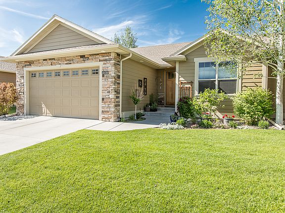 2nd image of 4111 Julaura Ln