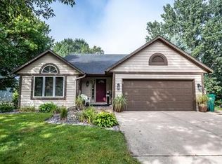 103 W Ridge Rd, Mayer, MN 55360