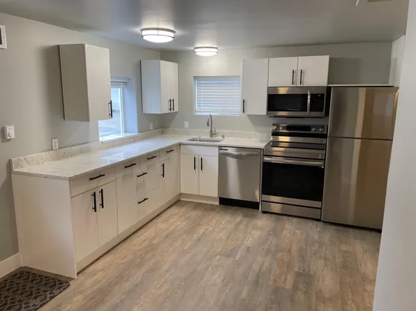 1212 16th St, Anacortes, WA 98221
