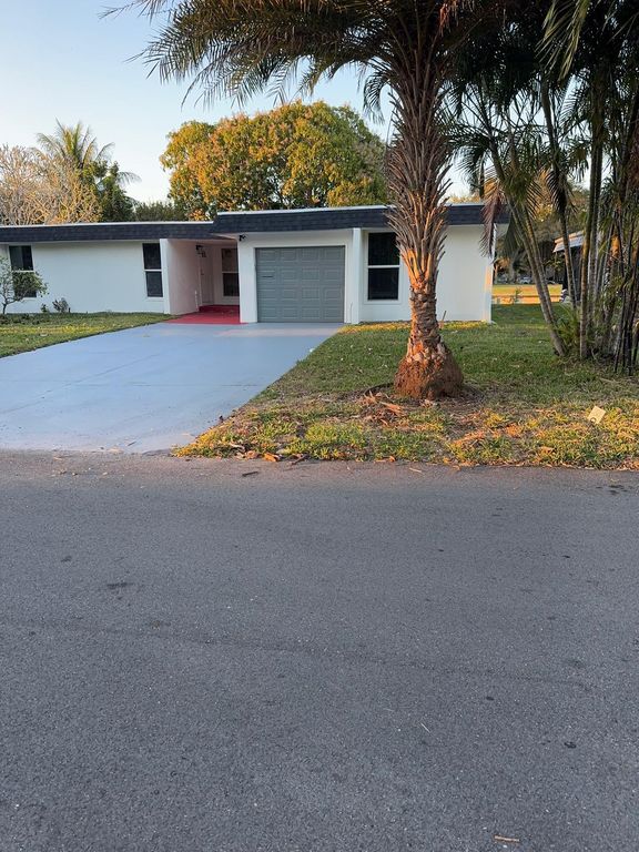 7007 NW 64th Street, Fort Lauderdale, FL - View 2
