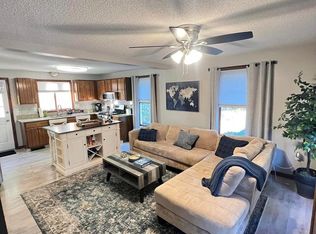 9-11 Hamar Dr, Feeding Hills, MA 01030