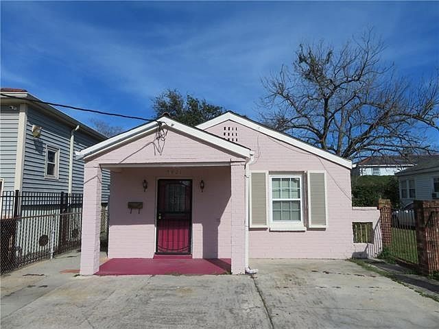 1st image of 8921 Edinburgh St
