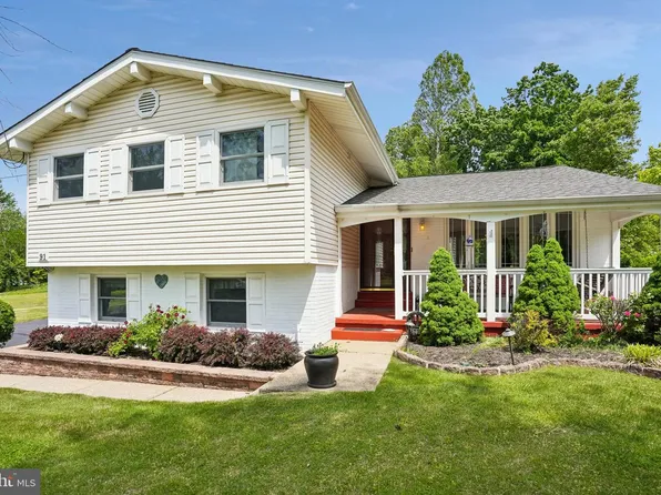 91 Wedgewood Dr, Cinnaminson, NJ 08077