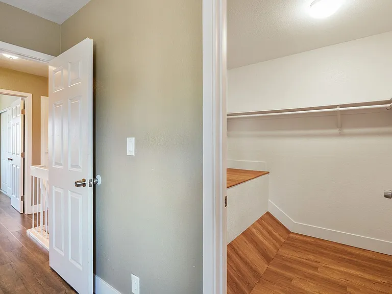 Pinebrook Apartments — Photo 25