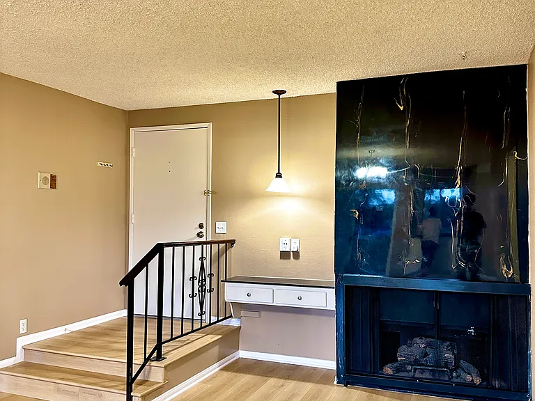 entrance w/ fireplace