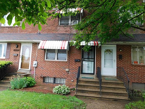 3rd image of 3760 Schleicher Ave