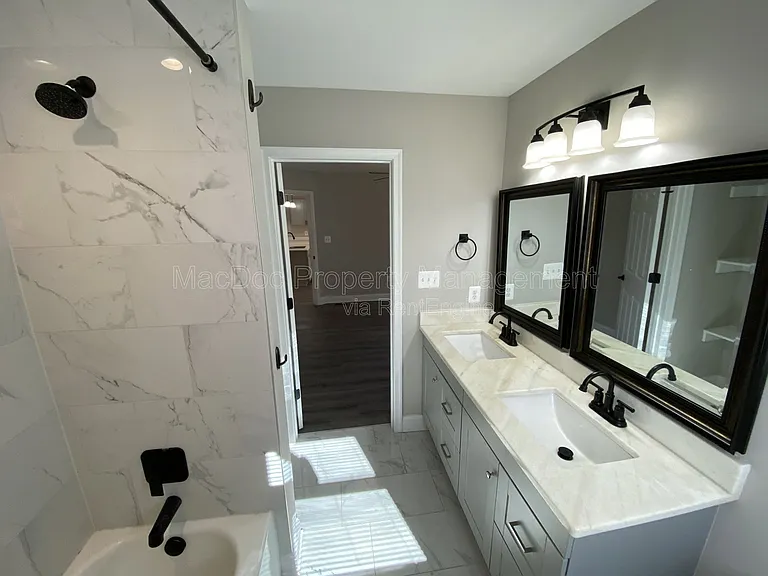 77 Lakeview Dr — Photo 20