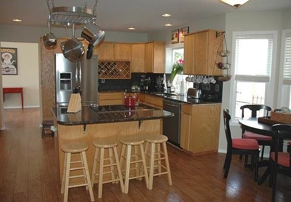 5th image of 3031 NE 4th Ave